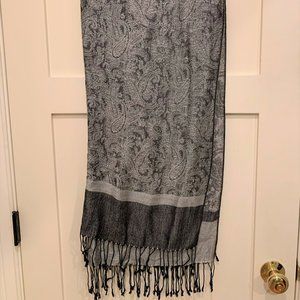 BEAUTIFUL GRAY SILVER PASHMIMA SCARF